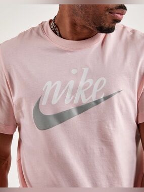 NWT Nike Men's Light Pink T-Shirt with Silver Swoosh, size XL **SEE LAST PIC**